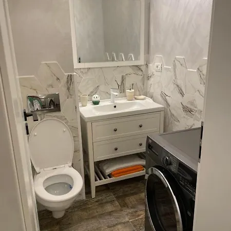Apartament Mamaia-nord Iuliana Promenada ナボダリ