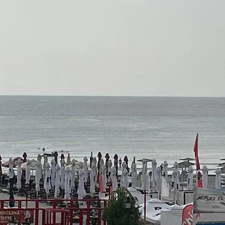 Apartament Mamaia-nord Iuliana Promenada ナボダリ