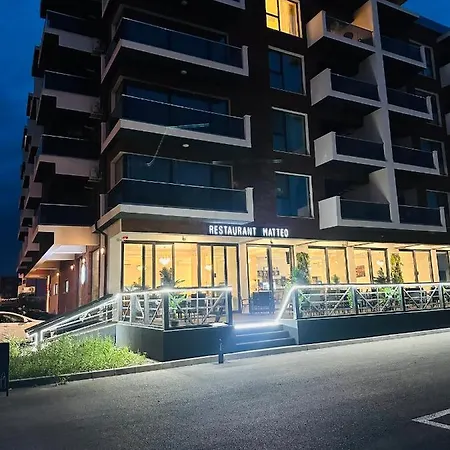 Apartament Mamaia-nord Iuliana Promenada アパート